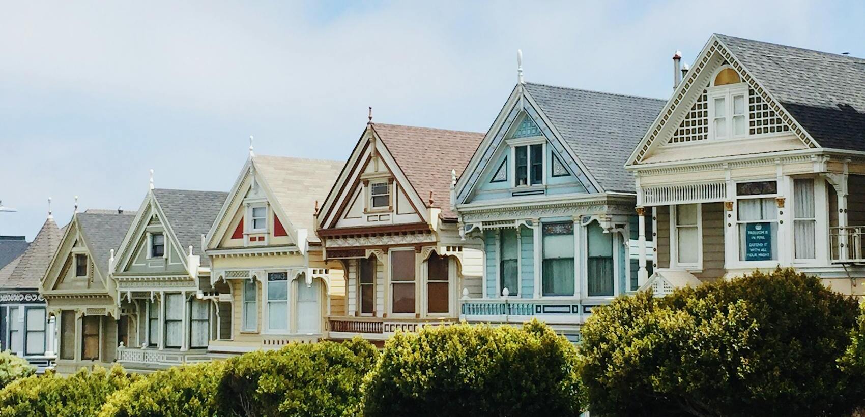 How to Handle an Easement  Dispute Between Neighbors
